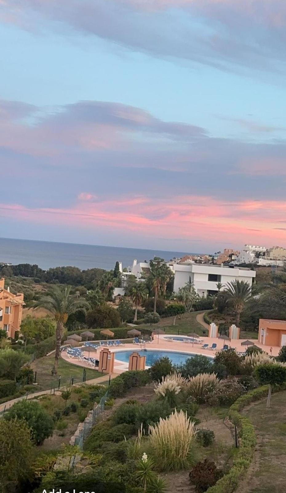 2 Bedroom Penthouse With A Private 360 Rooftop Terrace With Sea And Mountain Views Bahia de Casares Eksteriør bilde